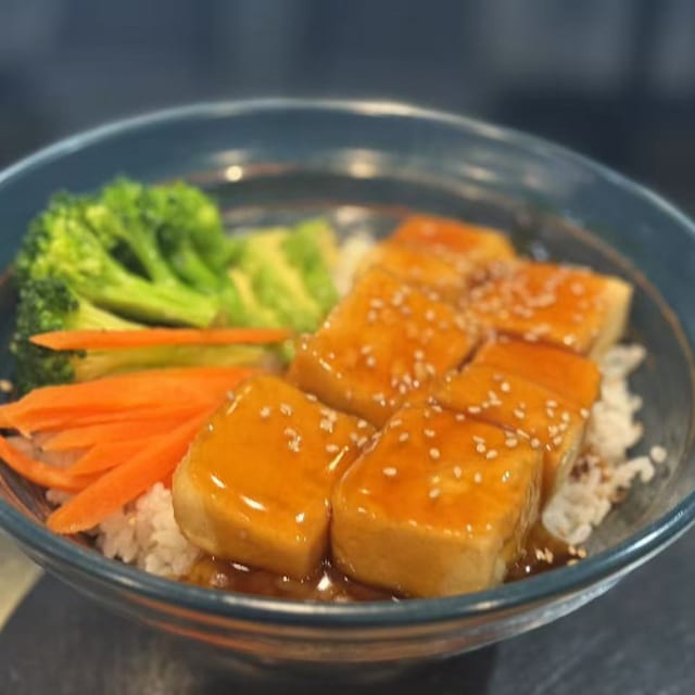 Tofu Teriyaki (L).