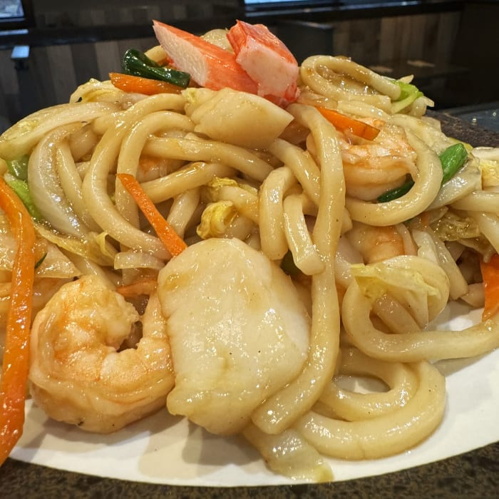Seafood Yaki Udon.