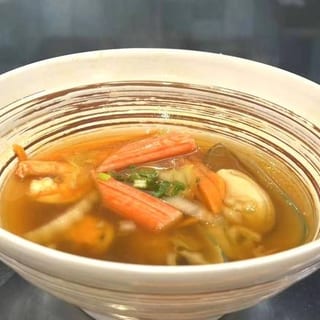 Hot & Sour Seafood Soup (Size Quart)