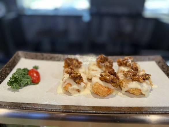 Honey Walnut Shrimp (6pcs).