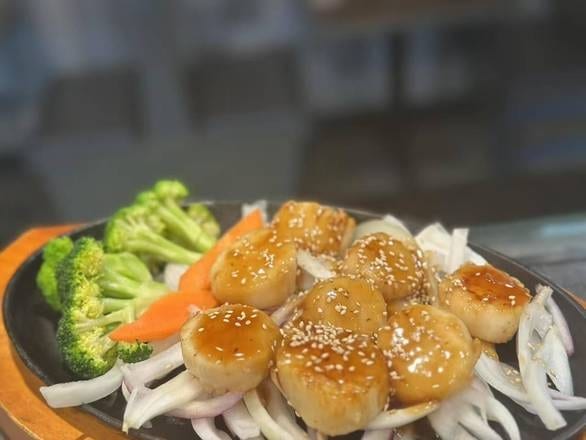 Scallop Teriyaki (L).